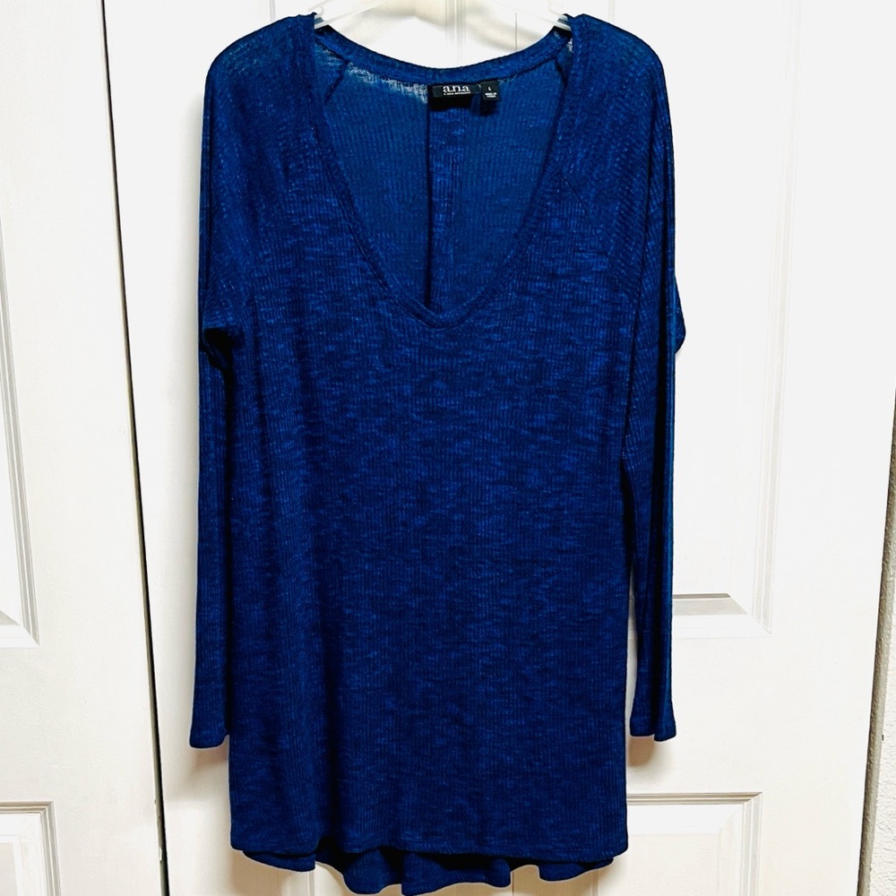 a.n.a Navy V-Neck Long Sleeve Knit Tunic Top Size L